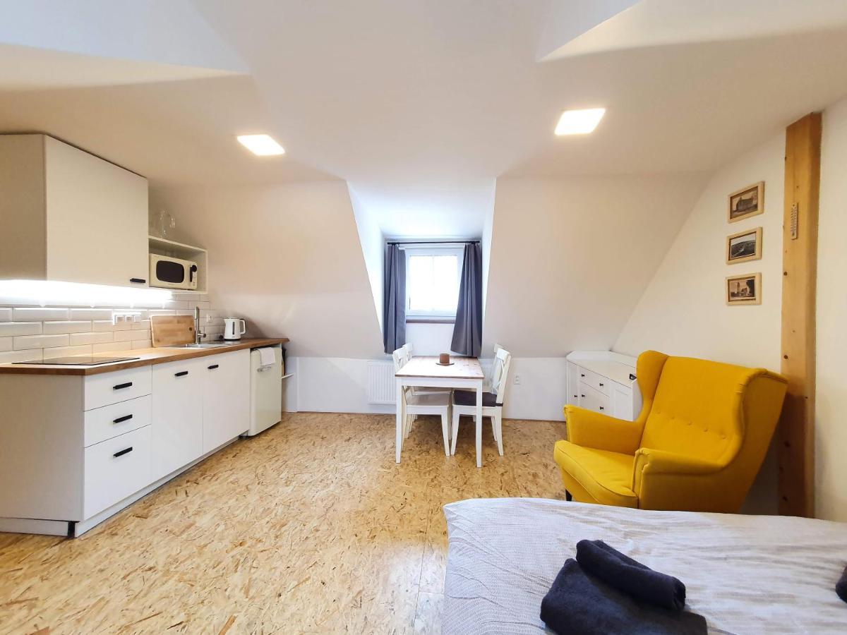 Apartmany U Muzea Horní Blatná エクステリア 写真